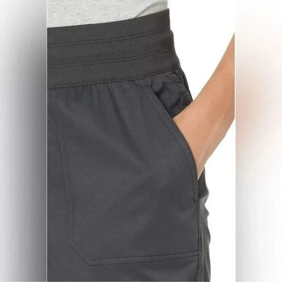 The North Face Women’s Aphrodite Motion Capri XL,XXL Size NWT - Picture 3 of 4